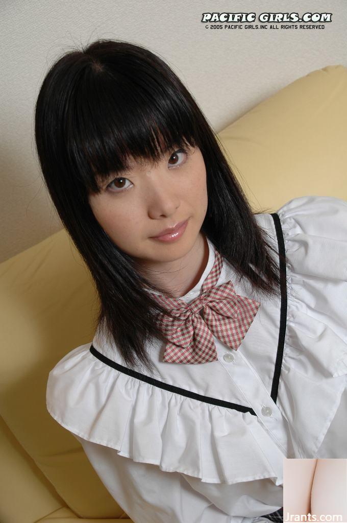 Model Pasifik Musume No.360 (80P)