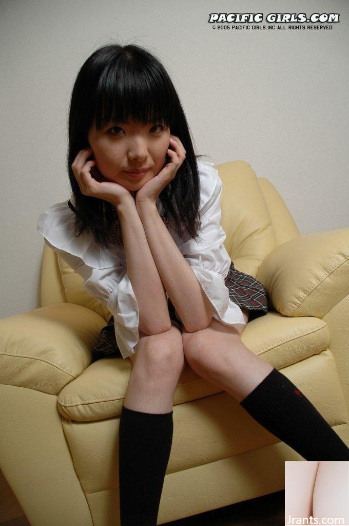 Model Pasifik Musume No.360 (80P)