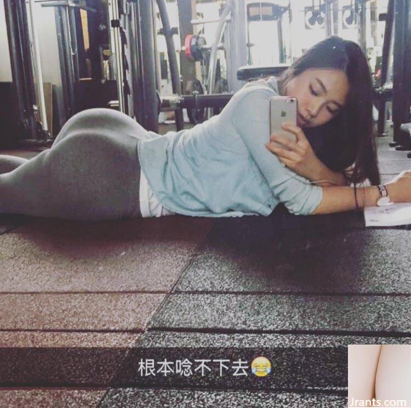 Jessica Cai Yunjie, uma linda garota taiwanesa com figura americana (32P)