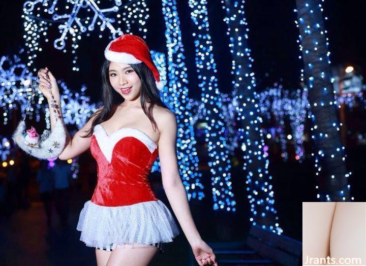 Wanita cantik super seksi 34D dengan bokong gagah~Cai Yunjie~ (96P)