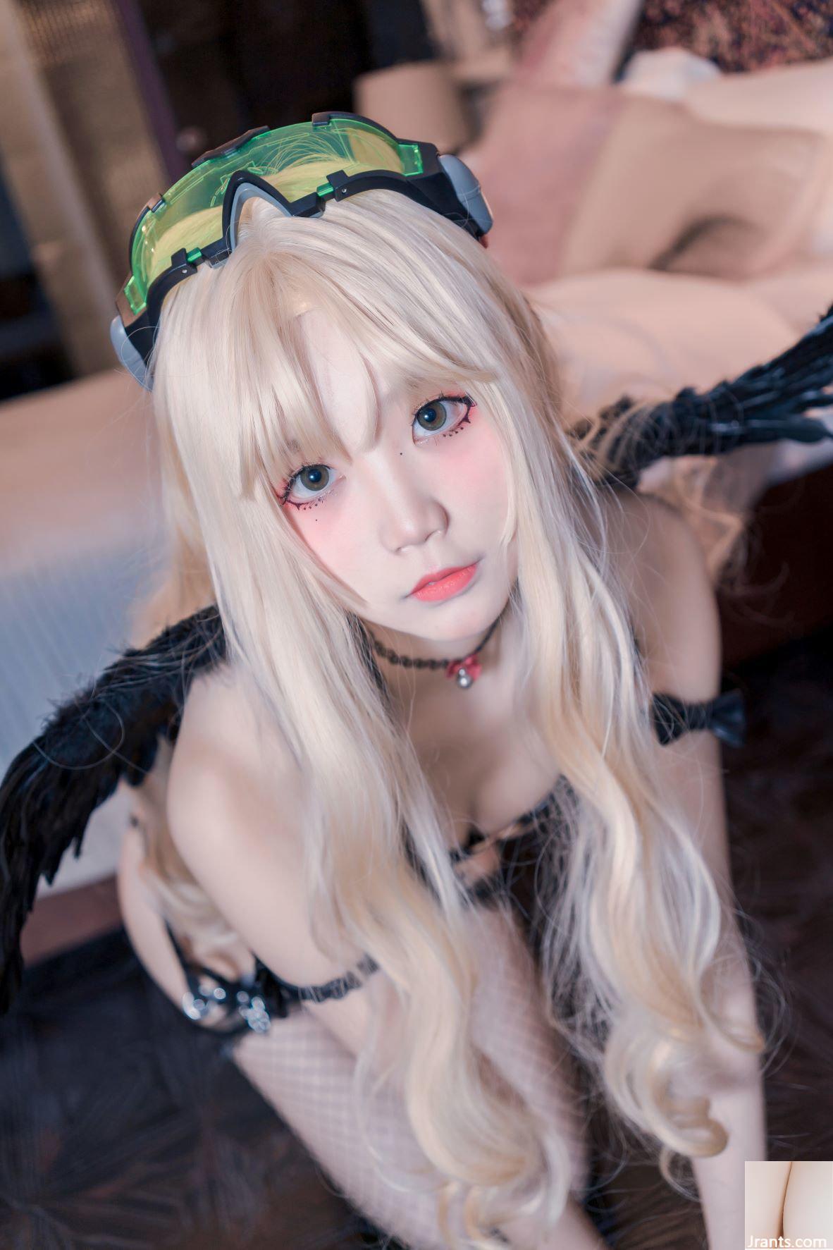 (Coser) Quinhentos Mais Fantasmas – Santo &#8220;Strap Black Silk&#8221; (59P)