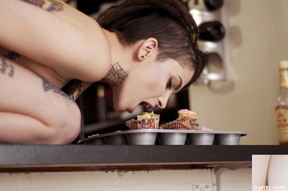 (Suicide Girls) 24 Sep 2015 – Leighraven Sugar Rush (51P)