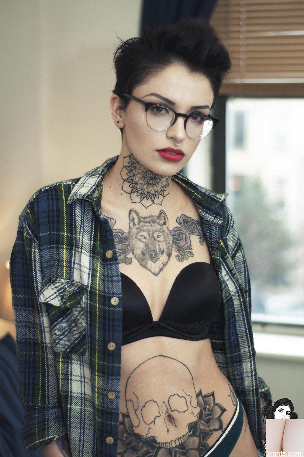 (Suicide Girls) 19. März 2015 – Leighraven Talk Nerdy to Me (50P)