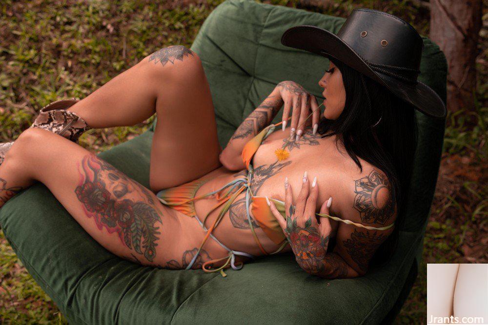 (Suicide Girls) 26. Okt. 2024 – Liasunmoon – Country Club (45P)