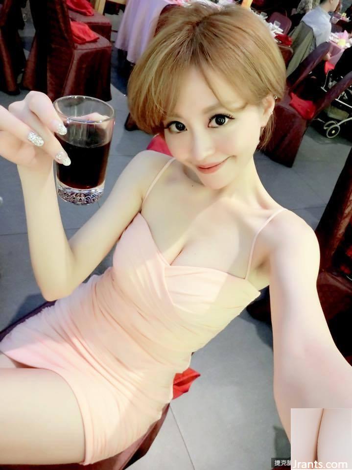 Lucy Ni Qianling, jolie fille aux seins, prend un selfie et expose tous ses seins dans ses rêves les plus fous (36P)