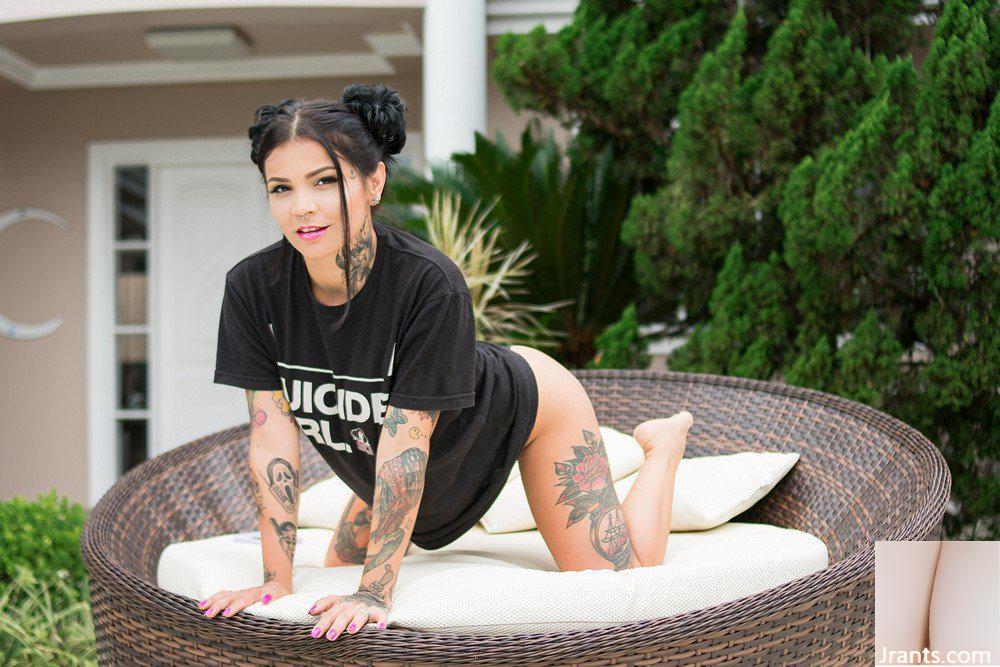 (Suicide Girls) 01 novembre 2024 – Jeeh – SG Lover (60P)