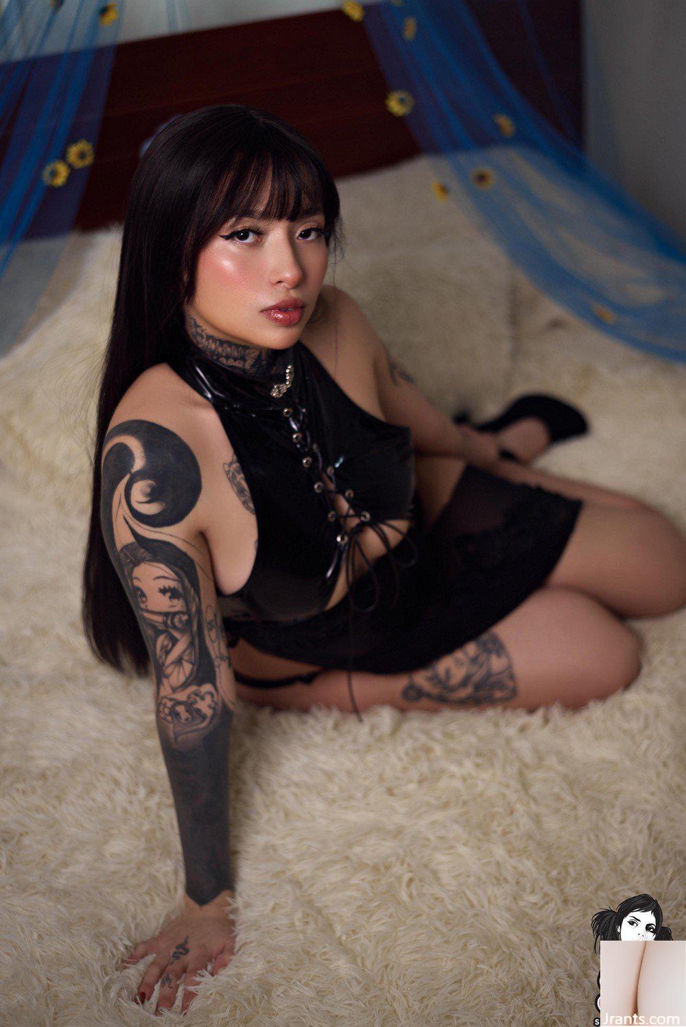 (Suicide Girls) 20 اکتبر 2024 – Emelody – Untitled (49P)