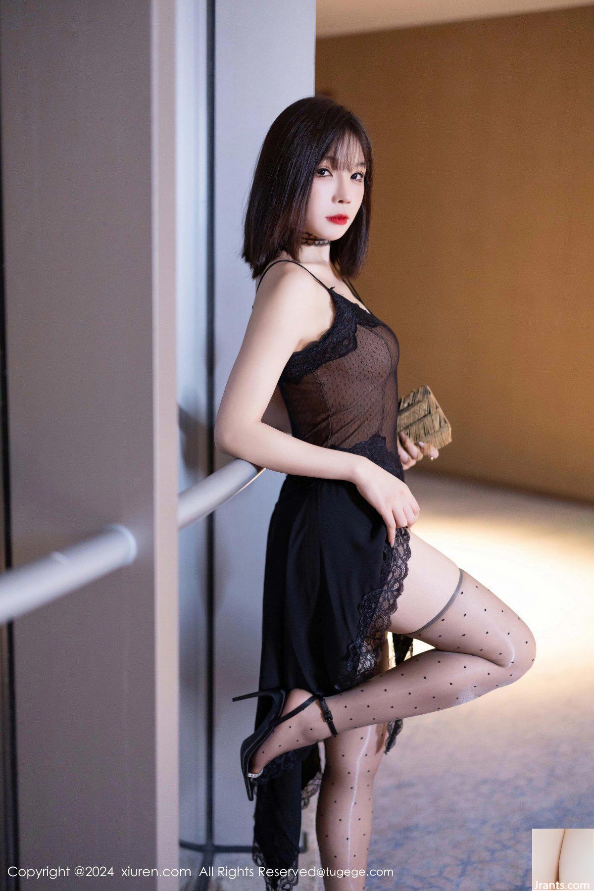 (XiuRen) 2024.10.24 Vol.9339 Foto versi lengkap Xu Lizhi Booty (82P)