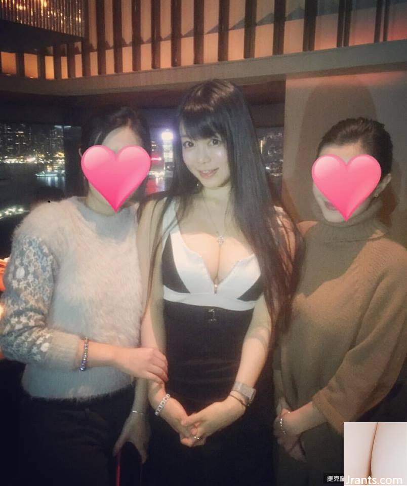 노출증을 주장하는 H 컵 소녀 ~ 시부야 유리 ~베이스를 반쯤 연주하다가 갑자기 Qiao의 가슴에 손을 넣었습니다 (38P)