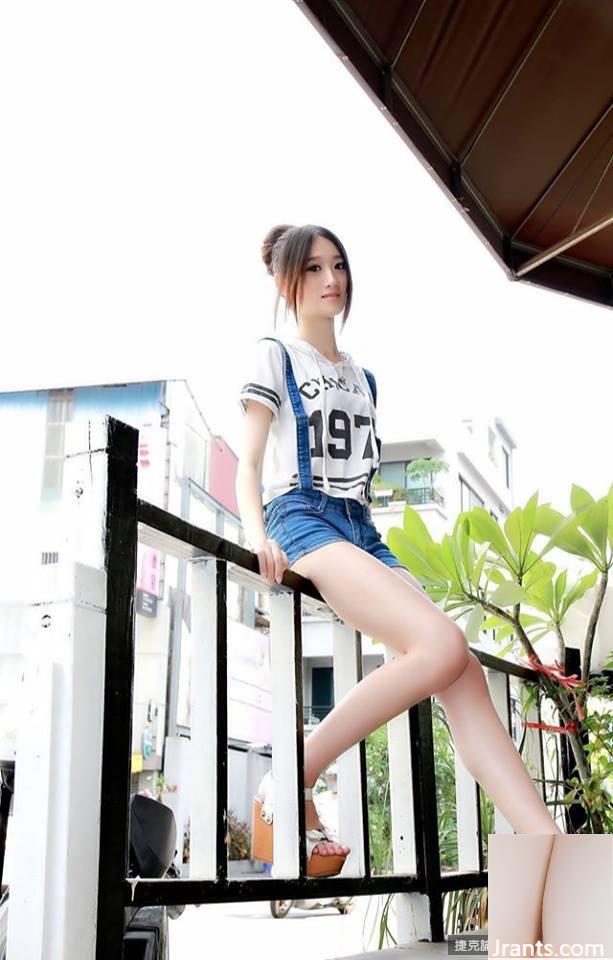 Xiaoxue (Lv Xueyun) ~ তার ফর্সা-চর্মযুক্ত পাগুলি সেক্সি, সরু এবং বিপজ্জনক, এবং বসন্তের আলো খুবই লোভনীয় (29P)