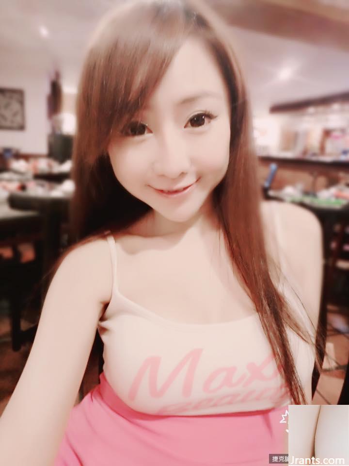 Gadis Madou~T seksi 34D (Tiffany Chen)~hanya mengenakan celana dalam dan bantal (40P)