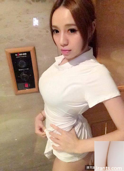 Gadis seksi 34D~Zhang Yuxin~MRT dada bagian atas, pintu tengah sedikit terbuka, bagian depan ganda menjulang (30P)