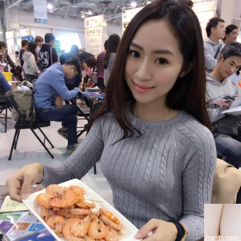 올리비아 우리 ~ 침대에 누워서 엄청난 해부와 핫 그루브에 빠지는 모습을 촬영 중 (30P)