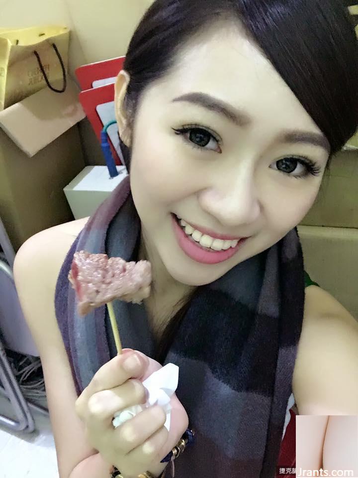 올리비아 우리 ~ 침대에 누워서 엄청난 해부와 핫 그루브에 빠지는 모습을 촬영 중 (30P)