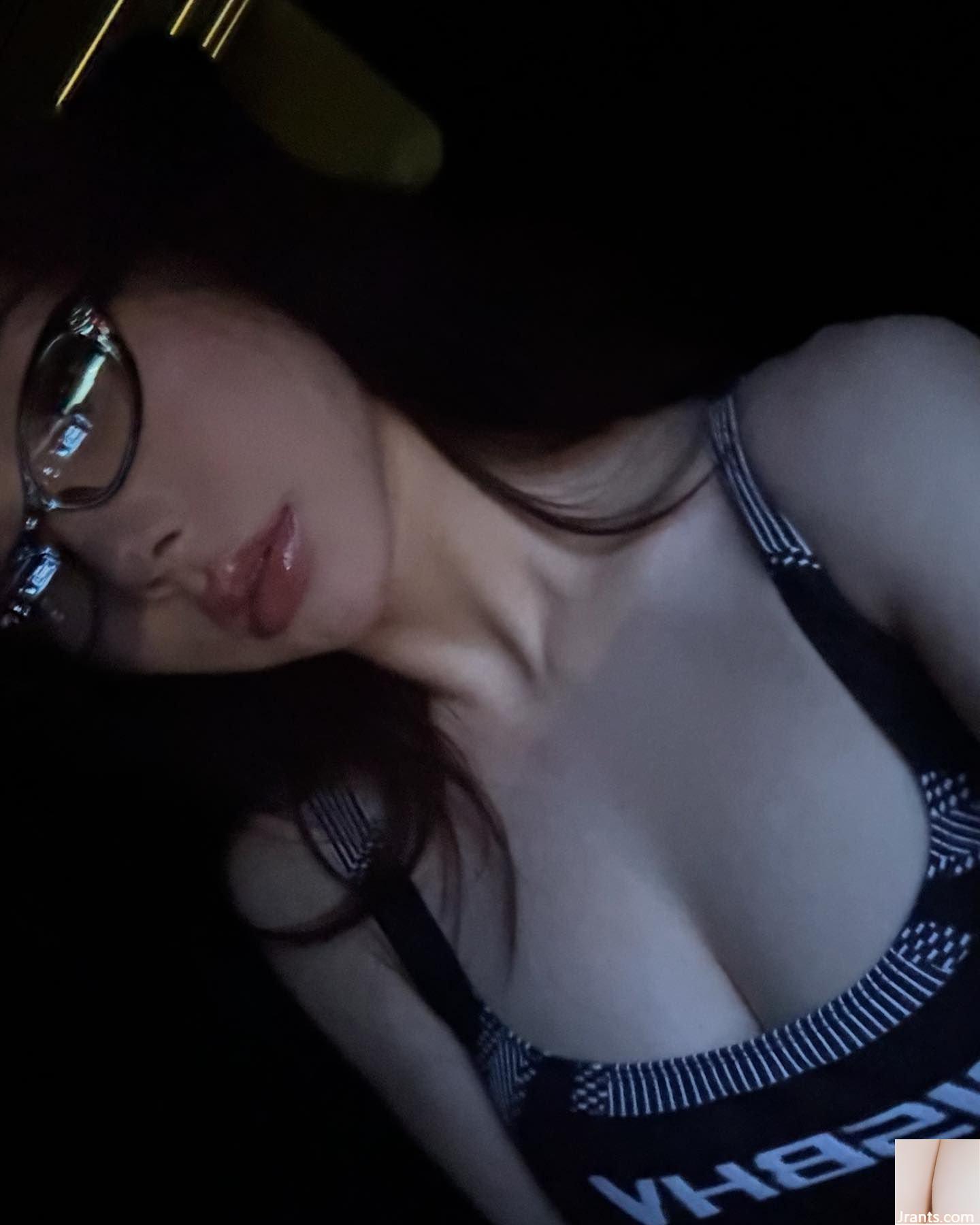 &#8220;Yuanyuanjiang SAYUKI&#8221; dengan tubuh seksi dan hot serta ketampanan akan membuat orang tergila-gila (21P)