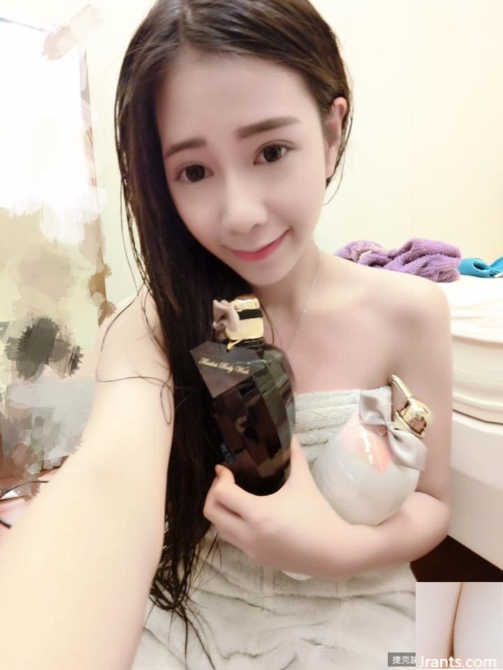 الجيل الجديد من آلهة الثدي الجميلة &#8220;Taichung Milk Candy Girl&#8221; لديها عبوس ساخن يمكنها تحمله! (107ف)