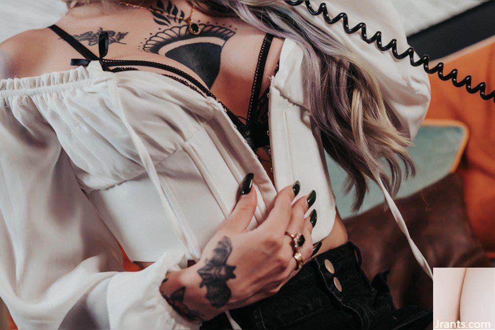 (Suicide Girls) नवंबर 04, 2024 &#8211; रेनेचेक &#8211; 1 &#8211; 800 &#8211; ड्रीम &#8211; जीआरएल (59पी)