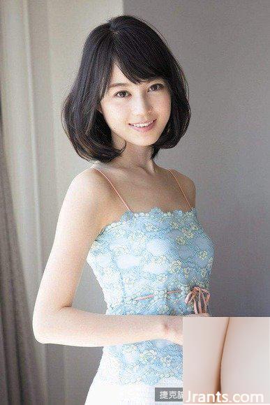 (Nogizaka) Erika Ikuta (19), eine ernsthafte junge Dame, ist für ihren Fotobuchauftritt sehr beliebt (24P)