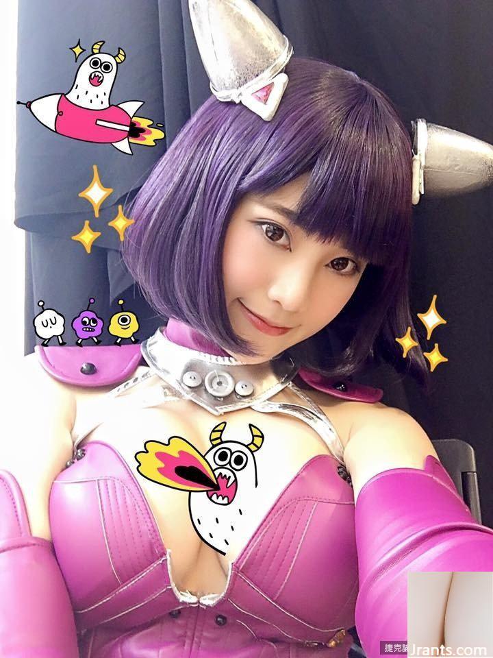 Di Game Show, payudara cosplayer super berdada Li Youmei menafsirkan jenderal wanita Gerbang Waktu dan Ruang (24P)