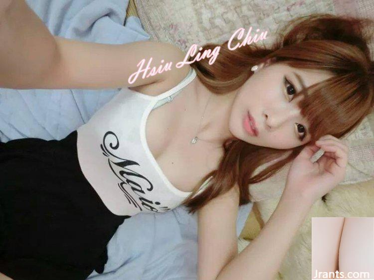 Qiu Leilei ~ Rara foto sexy que muestra senos pequeños en la cama (23P)