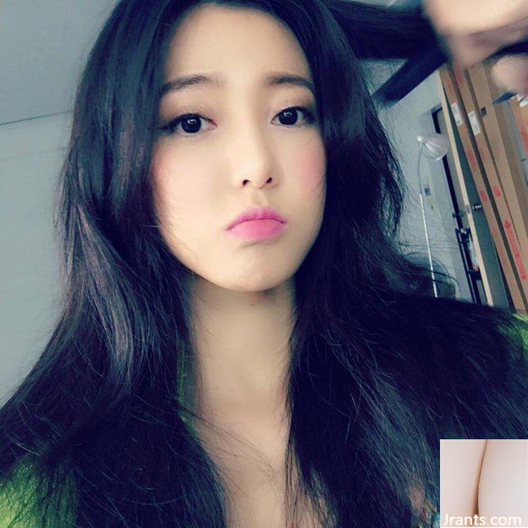 ~Mico Zhang Weichun~ Selfie von oben bis unten zeigt sexy Doppelrillen, super schön (21P)