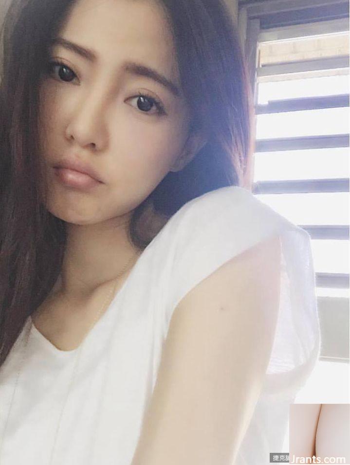 ~Mico Zhang Weichun~ Selfie von oben bis unten zeigt sexy Doppelrillen, super schön (21P)