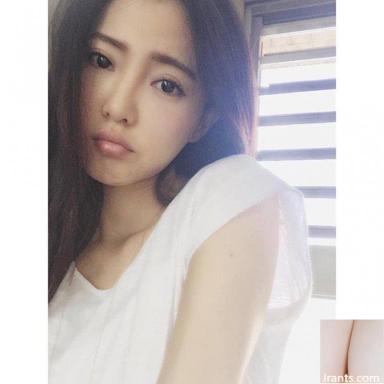 ~Mico Zhang Weichun~ Selfie von oben bis unten zeigt sexy Doppelrillen, super schön (21P)