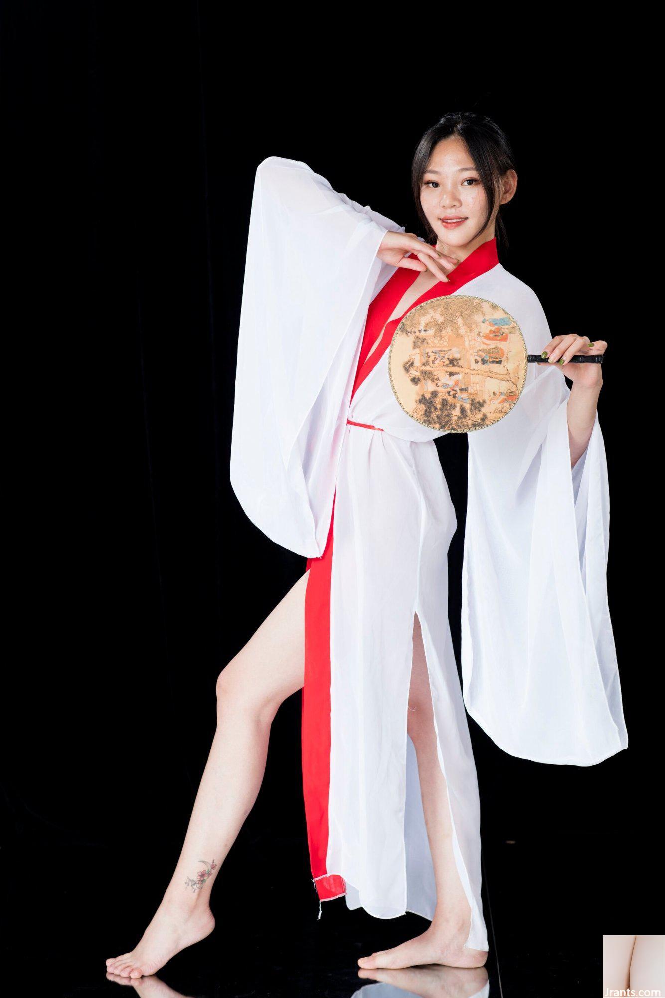 Privates Fotoshooting-Set des chinesischen Models Yang Xuexin (95P)