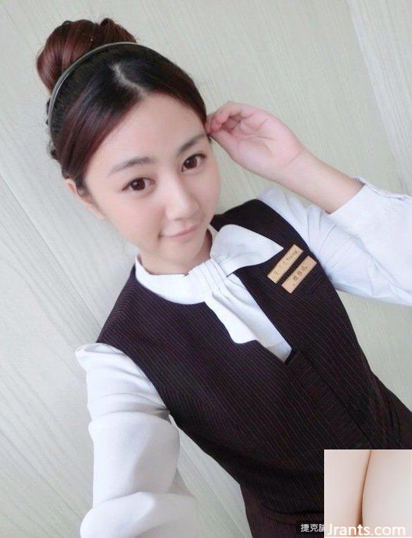 Xia Yanxin, fille sexy de 20 ans aux gros seins, assiste au mariage (24P)