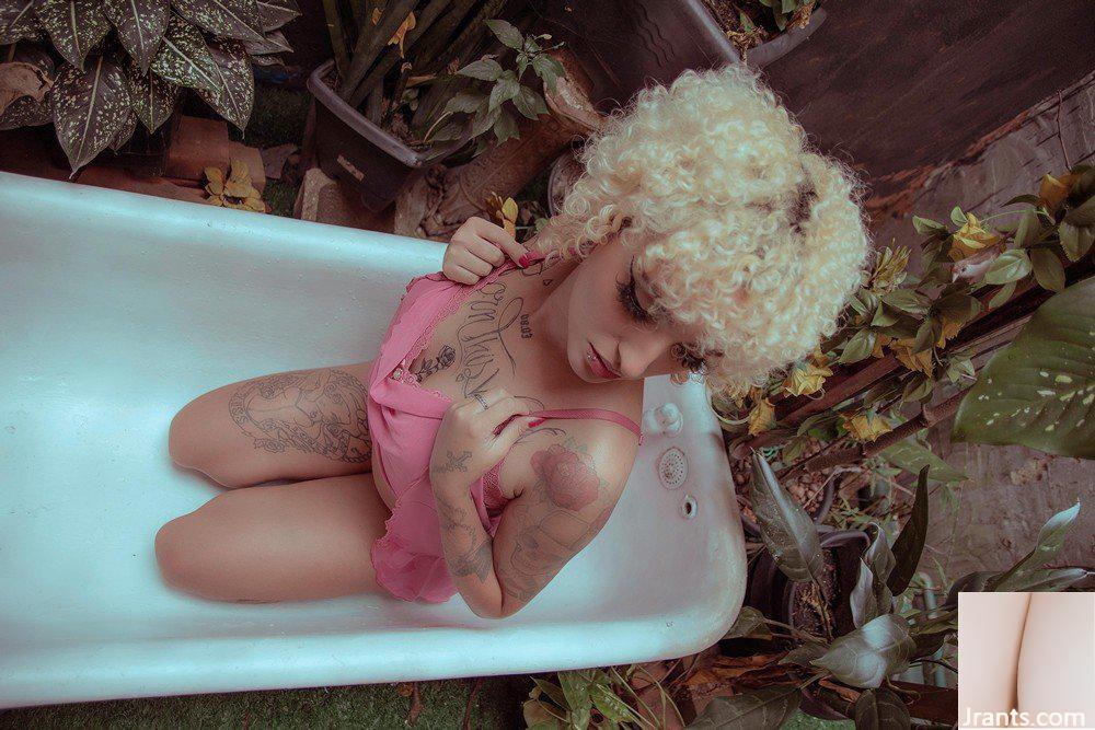 (Suicide Girls) 24 نوامبر 2024 &#8211; Misshunter – The Blonde Doll (51P