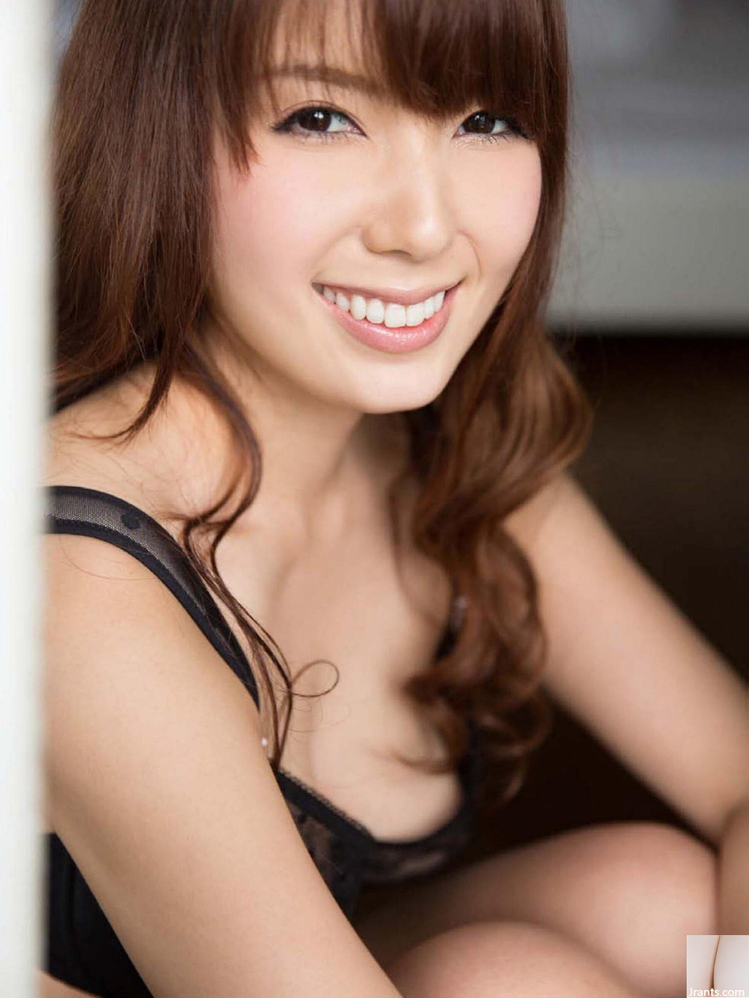 Hatano Yui (Foto) „In-LOVE Devil 爱-LOVE“ (152P)