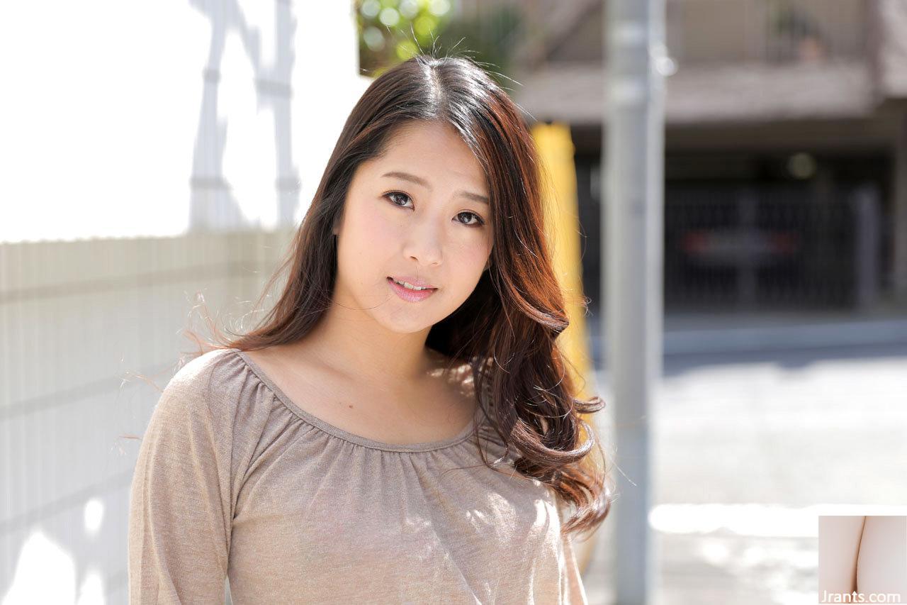 Satomi Suzuki Si inietta continuamente nei Satomi dal seno grande uno dopo l&#39;altro alle scuole medie (21P)