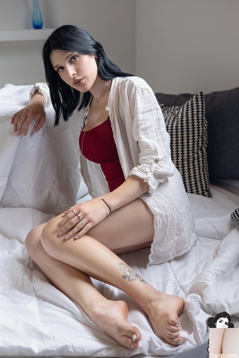 (Suicide Girls) 28 novembre 2024-Chiaradoublesg – Body Elegance (56P)