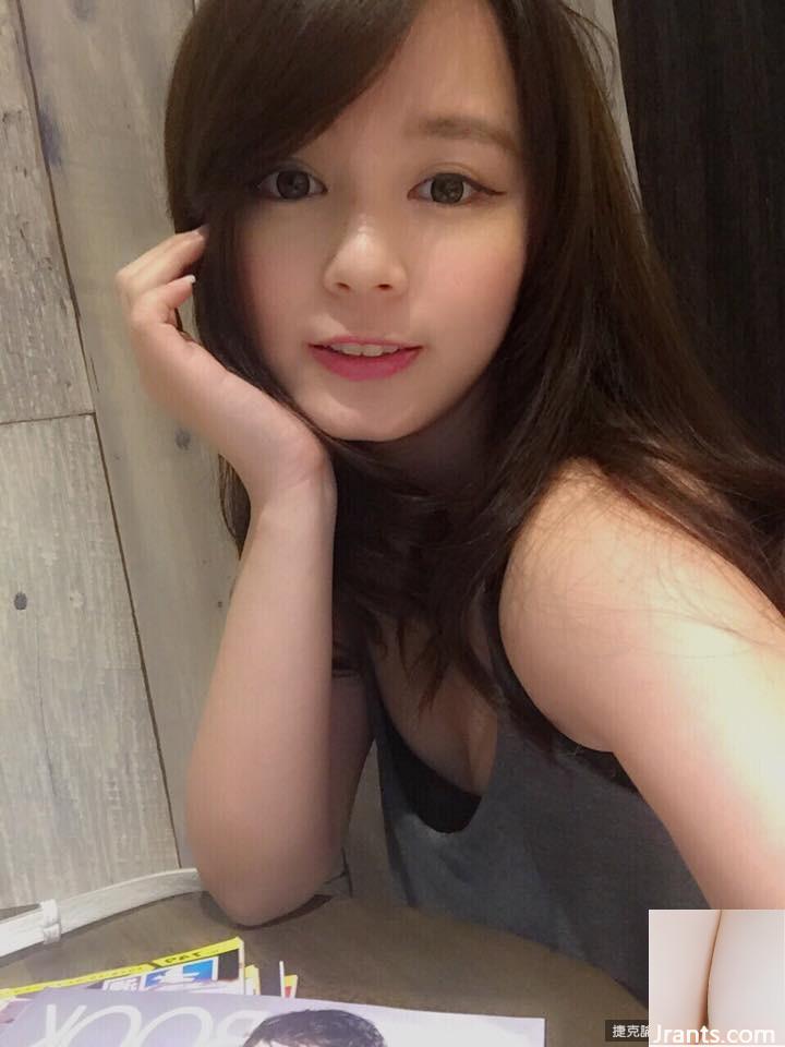 32C sweet Madou~Sweetheart Xiaoya~mengenakan piyama seksi berpotongan rendah yang menarik sebelum tidur (53P)