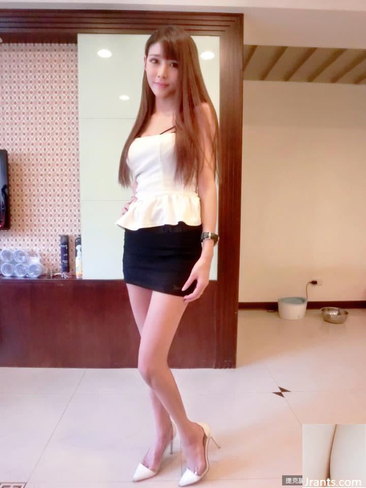 Kulit putih 32C, pinggang ramping dan Madou tipis~Sun Taoni~Foto studio seksi Tulle (21P)