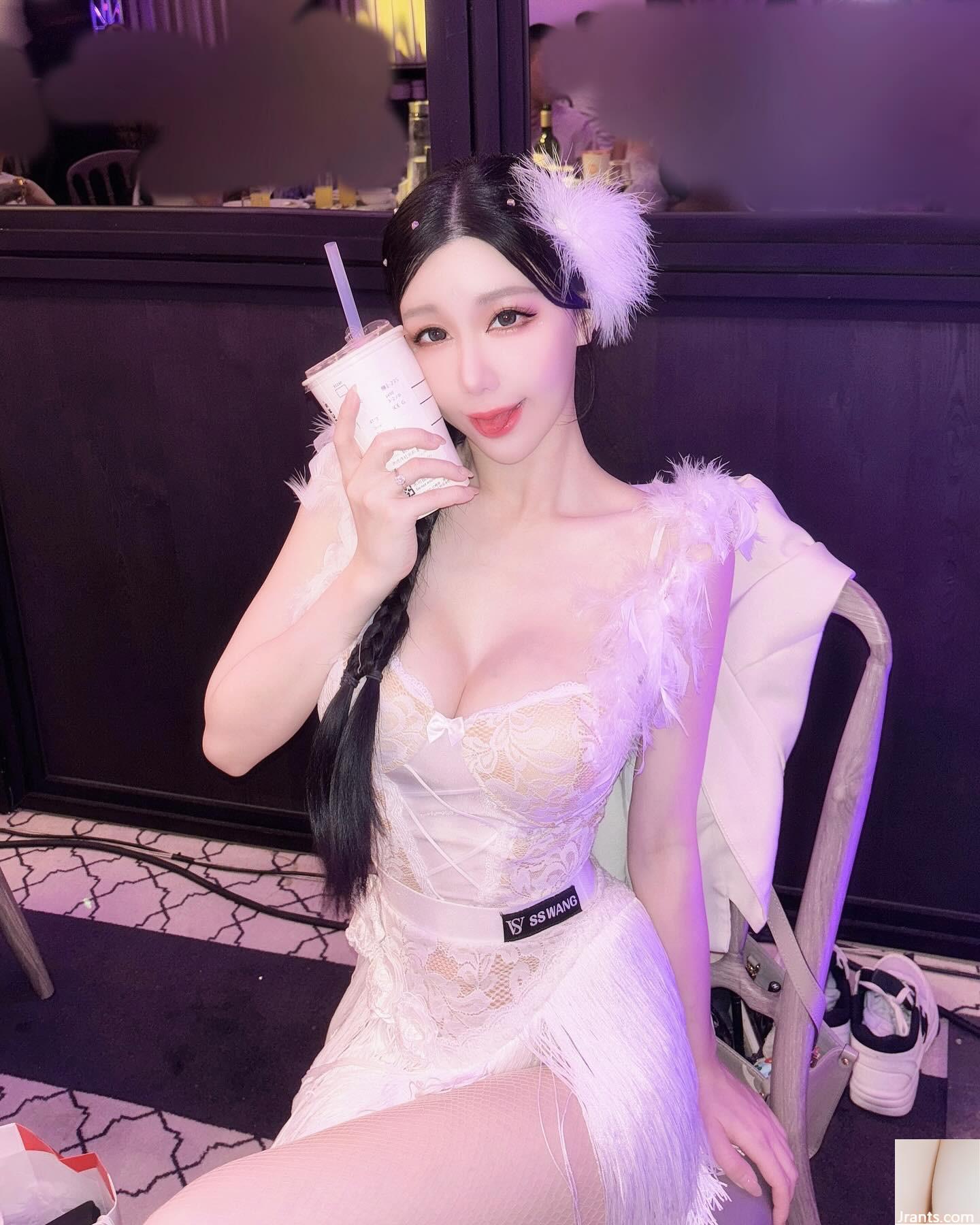La pure tentation imminente de « Huang Ying » révèle la ligne de carrière (17P)