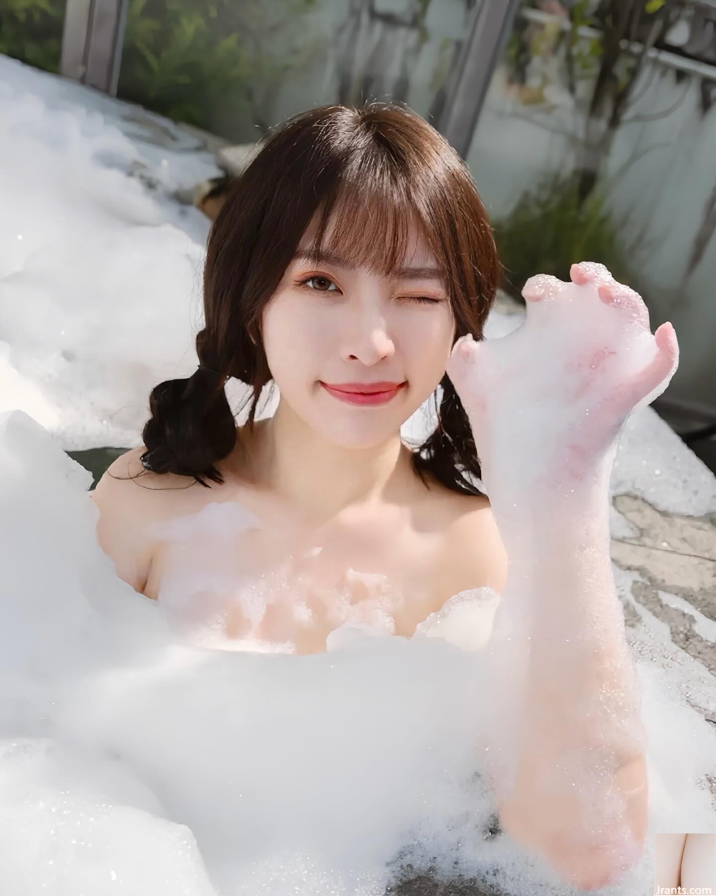 La fée « Jiang Wanting » descendue sur terre a une silhouette si chaude et dodue, et son buste est trop féroce ! (28P)