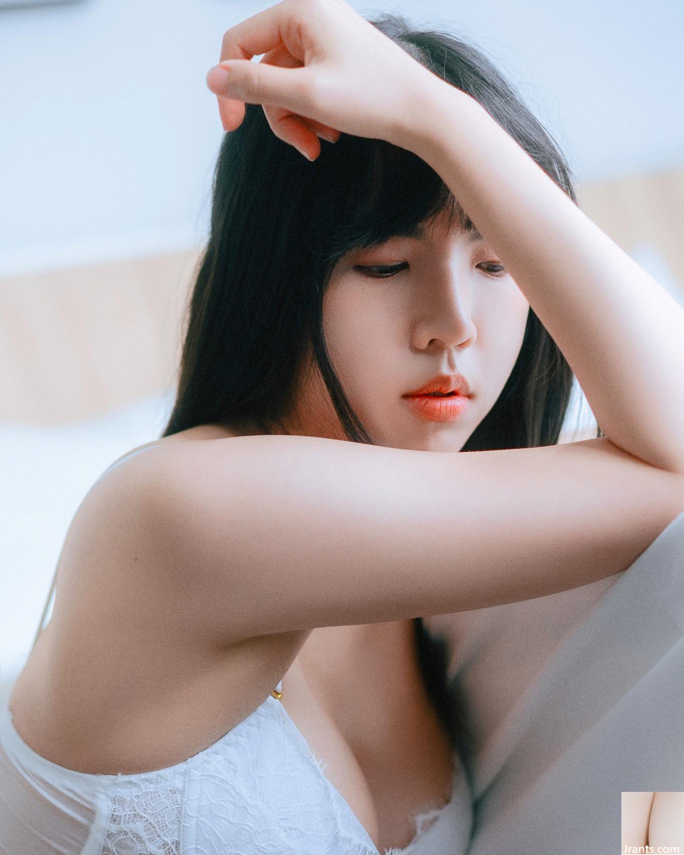 &#8220;Yuyu Kelly&#8221; تتمتع بابتسامة مزاجية وأسلوب جديد وشخصية مذهلة (23P)
