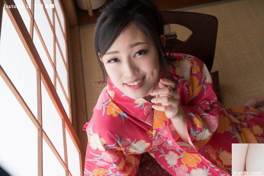 Chiaki Hidaka (20P), nachdem sie sich an einer steifen Yukata-Schönheit betrunken hatte