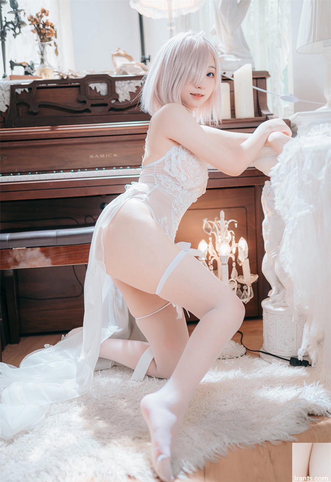 Hualing sexy weiße Seide Cosplay schöne Beine und Füße sexy Strümpfe Foto (19P)