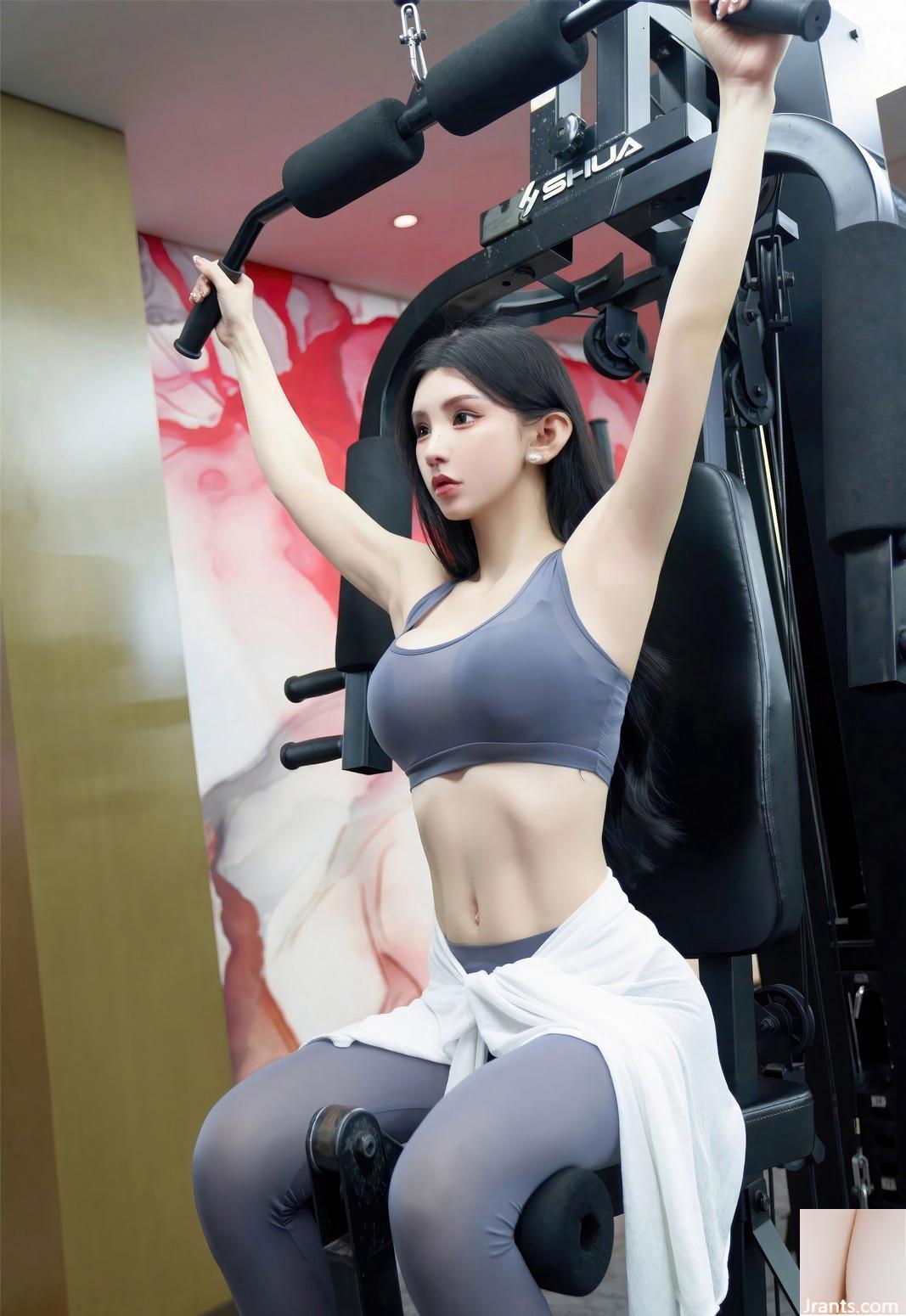 A bunda linda de Zhou Yuxi, calças justas de ginástica, figura sexy, conjunto de ginástica (15P)