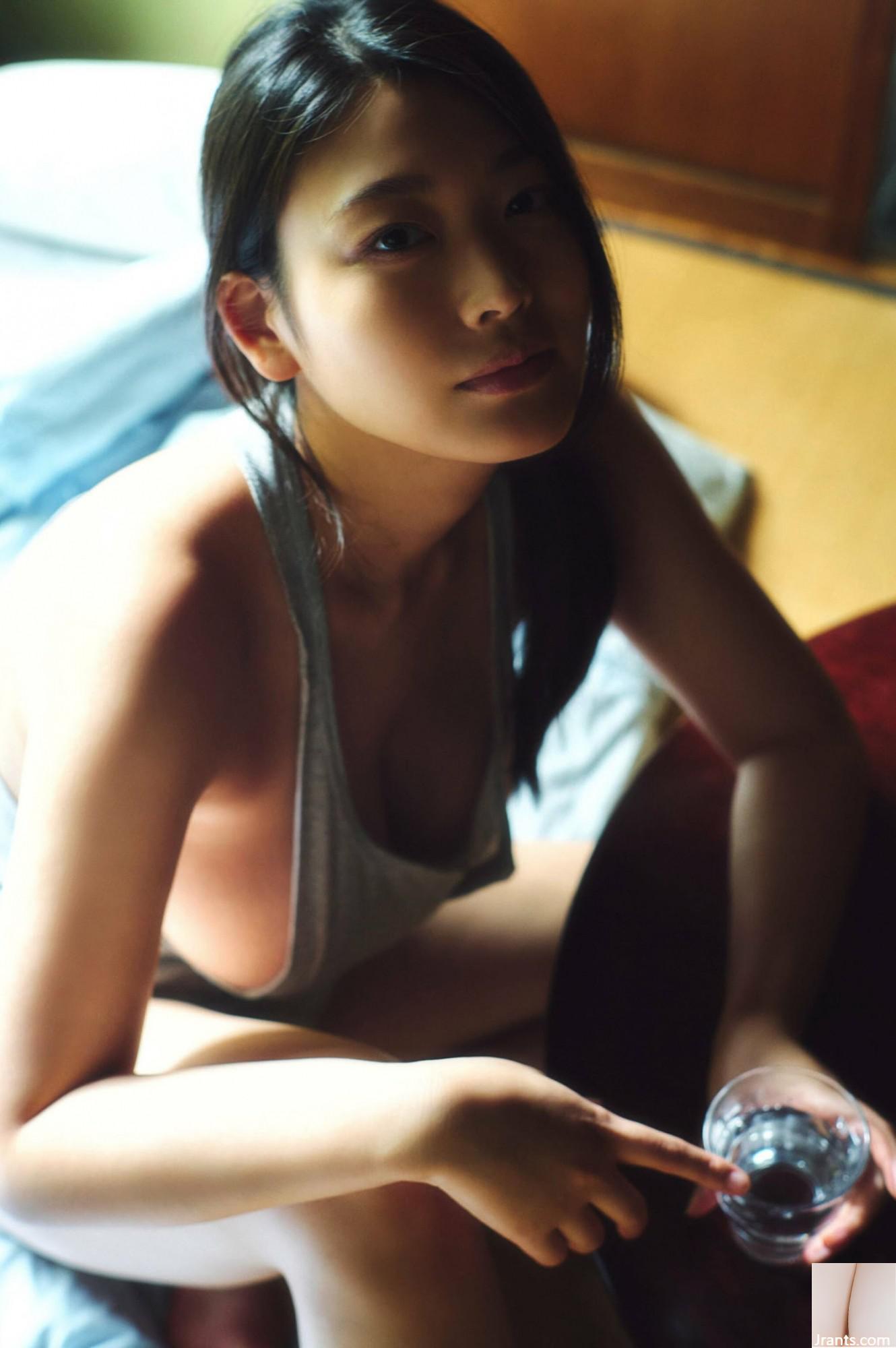 Fukuki Yuki) Mulher madura com corpo super gostoso e aura sedutora (17P)