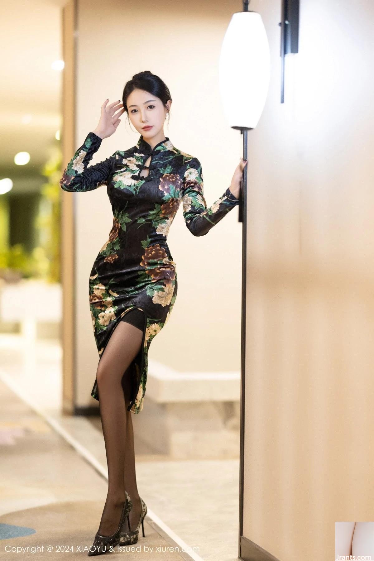 XiaoYu) Vo1.1218 Modèle Su Sua cheongsam noir sexy révélant des sous-vêtements en soie noire avec une photo de tentation charmante en soie noire ultra-fine (78P)