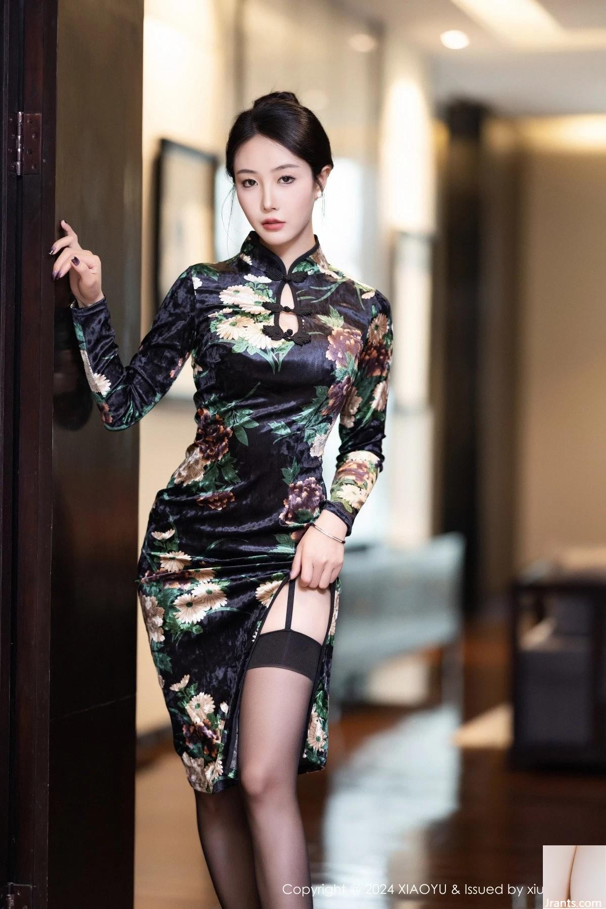 XiaoYu) Vo1.1218 Modèle Su Sua cheongsam noir sexy révélant des sous-vêtements en soie noire avec une photo de tentation charmante en soie noire ultra-fine (78P)