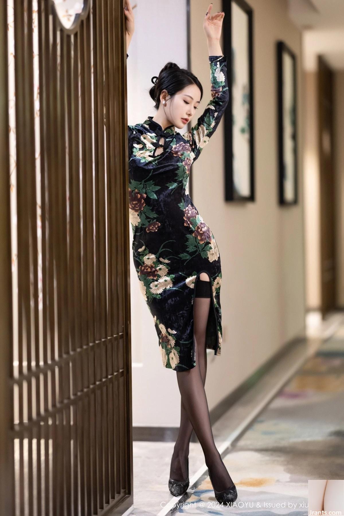 XiaoYu) Vo1.1218 Model Su Sua cheongsam hitam seksi memperlihatkan pakaian dalam sutra hitam dengan foto godaan sutra hitam ultra-tipis yang menawan (78P)