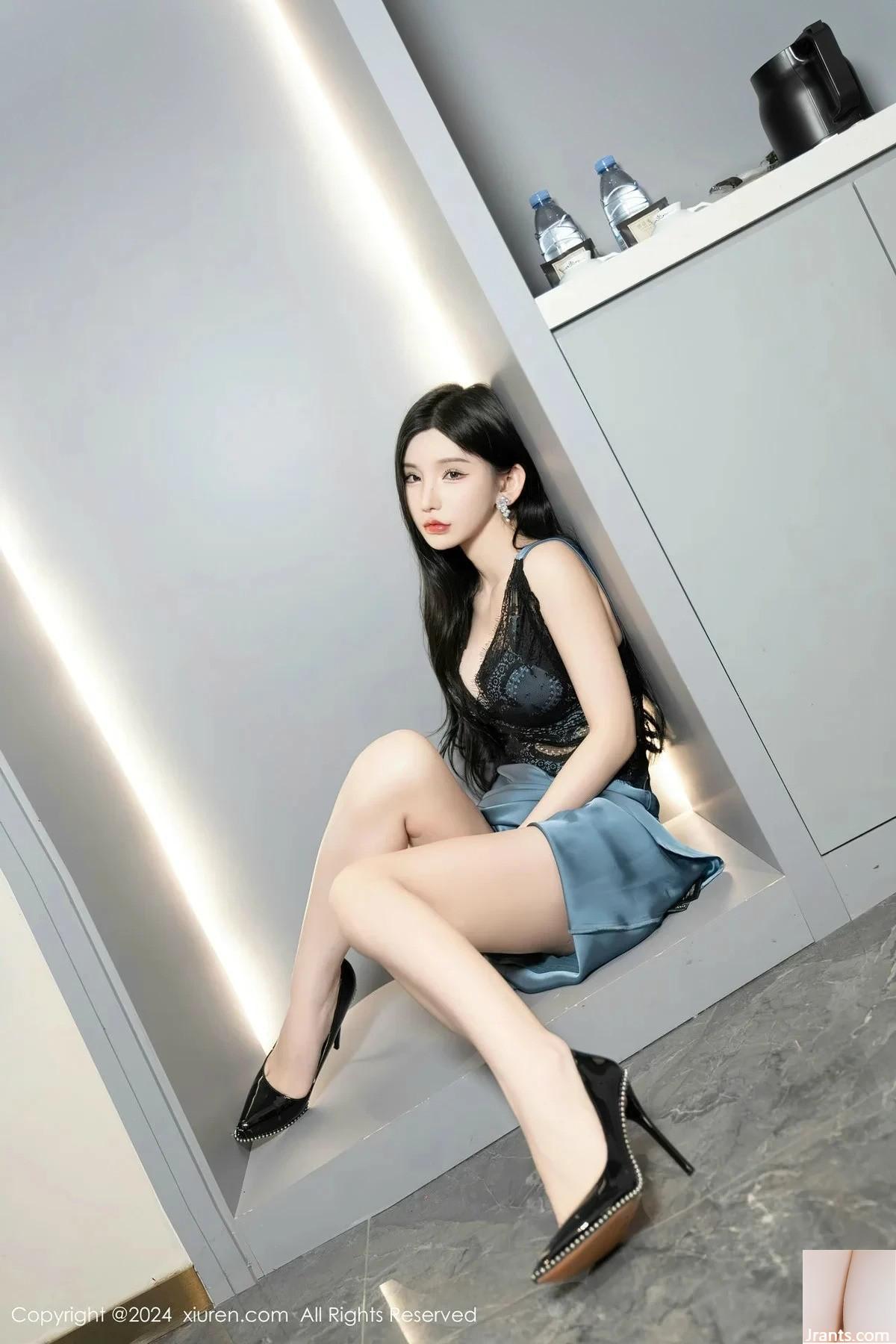 Il numero 8242 di XiuRen della gonna lunga di seta sexy della dea Zhou Yuxi Sally + tuta di tulle nero che mostra una foto di tentazione del corpo perfetto (107P)