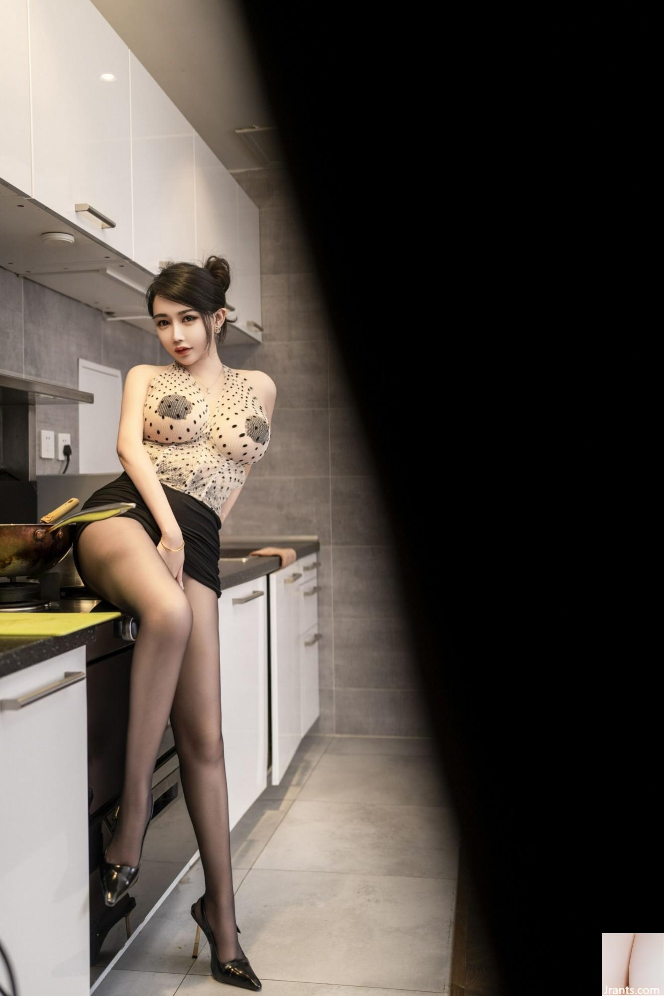 (XiuRen extra) XiuRen bela modelo Li Ruoxi &#8220;The Cook&#8217;s Tease&#8221; (96P)