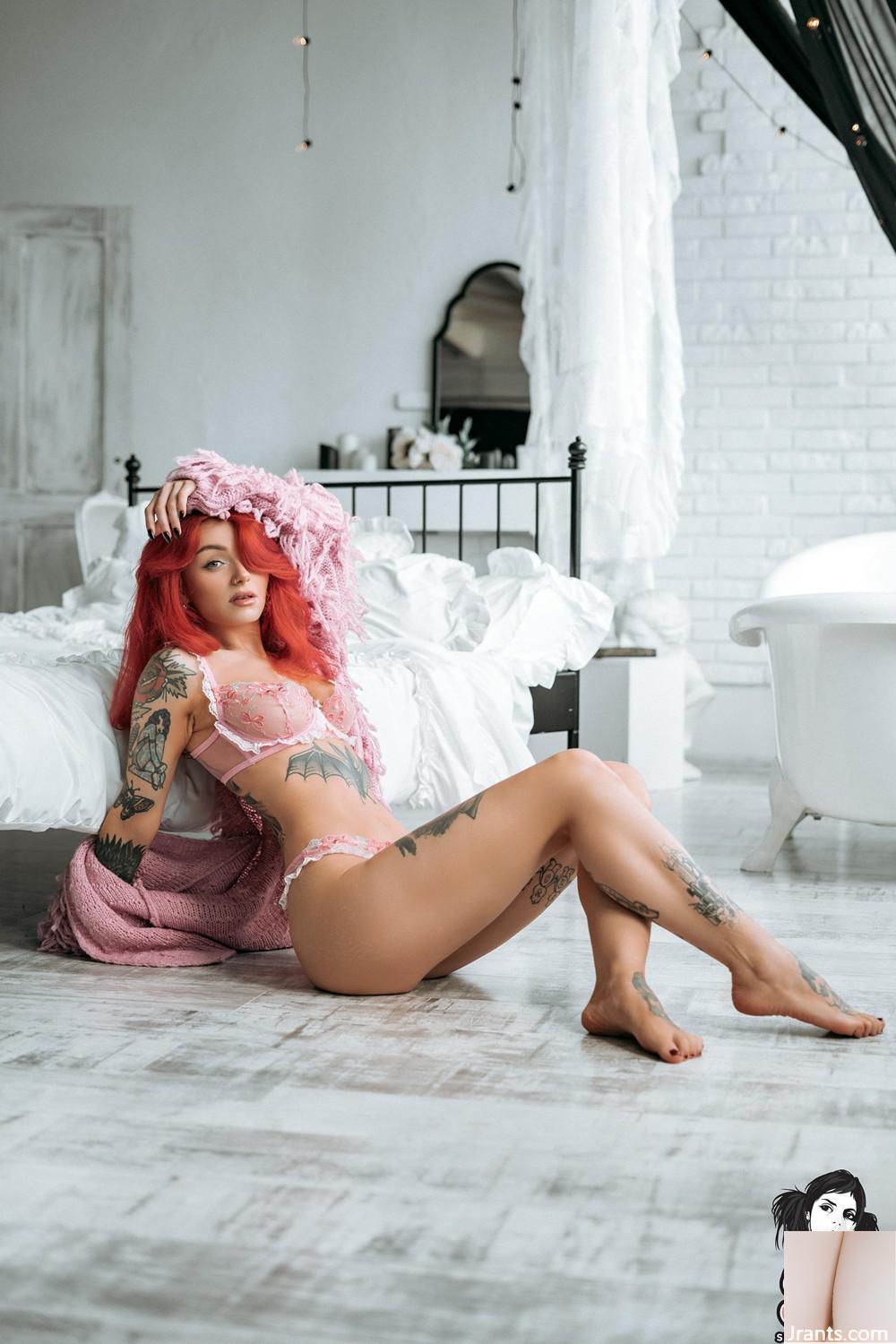 (Suicide Girls) 3 gennaio 2025 -sinni – Sto bene in rosa (44P)