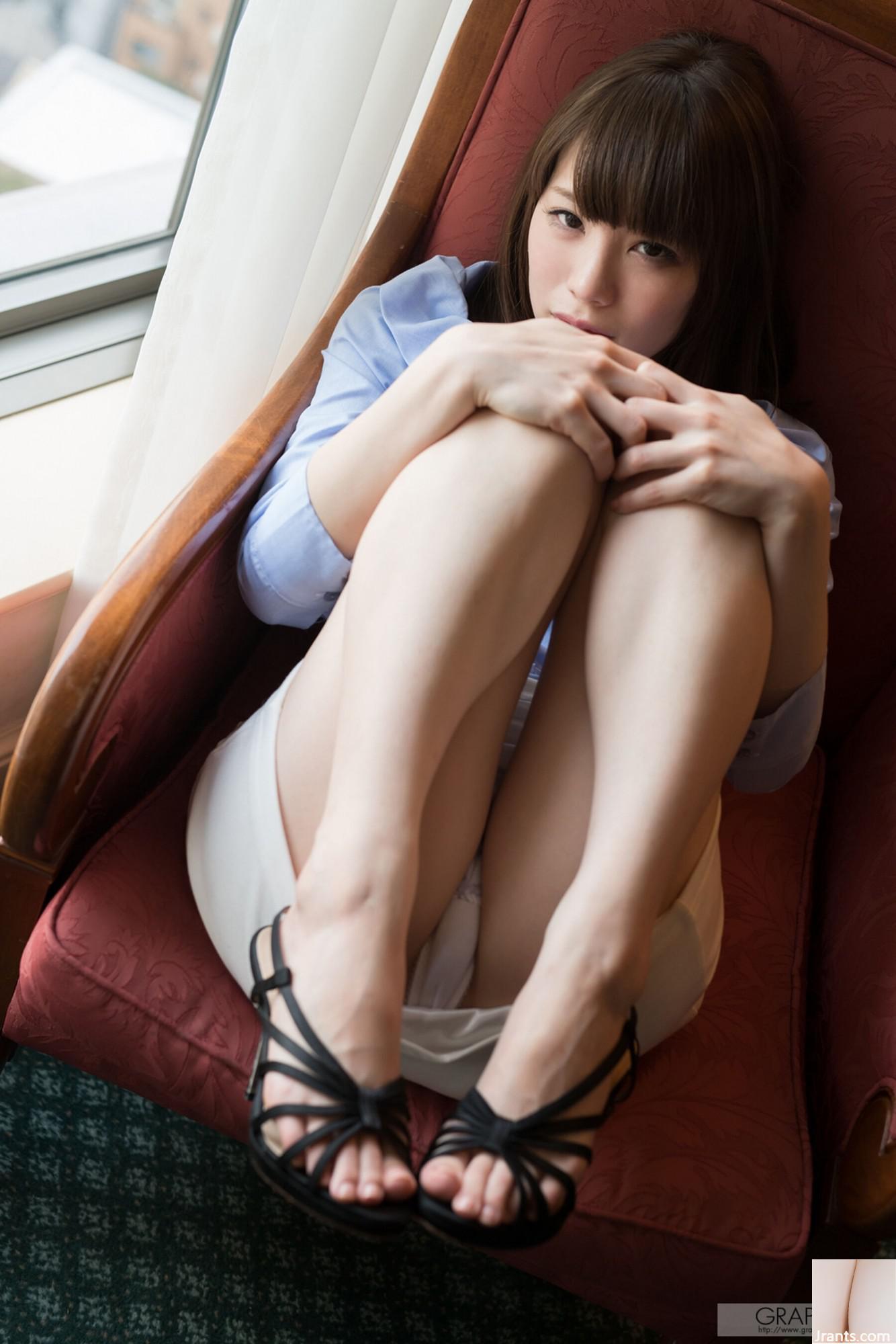 (Set model Jepang) Suzumura Airi &#8220;Keberadaan Tertentu&#8221; (130P)