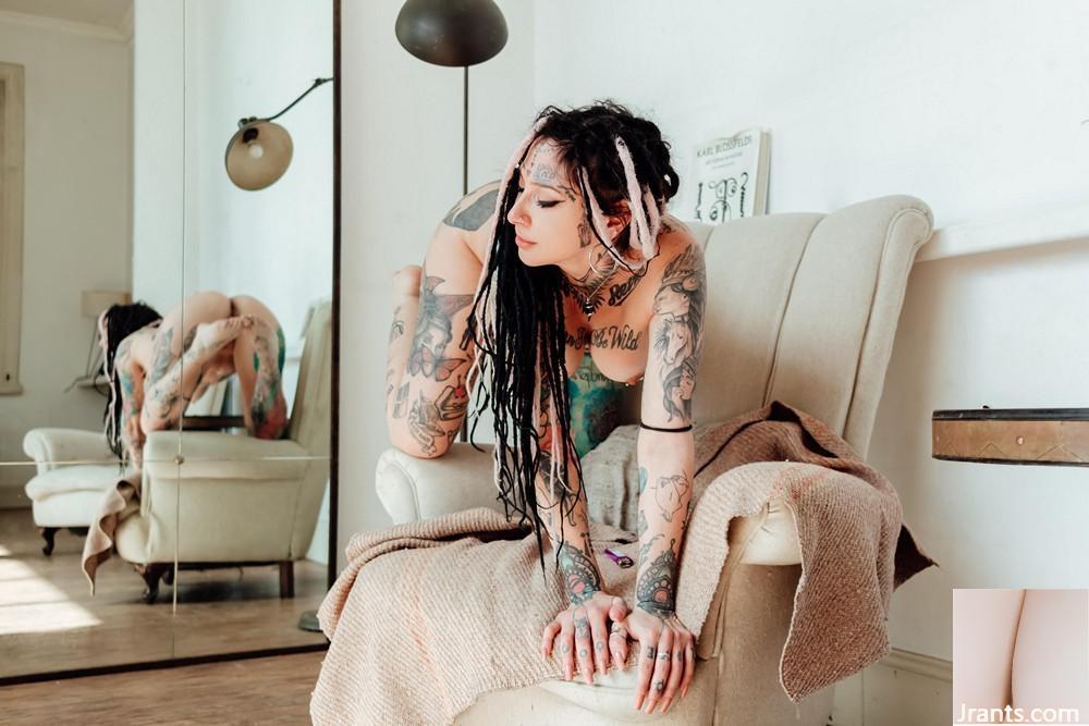 (Suicide Girls) 17 de janeiro de 2025-Elfika -Mystify (46P)